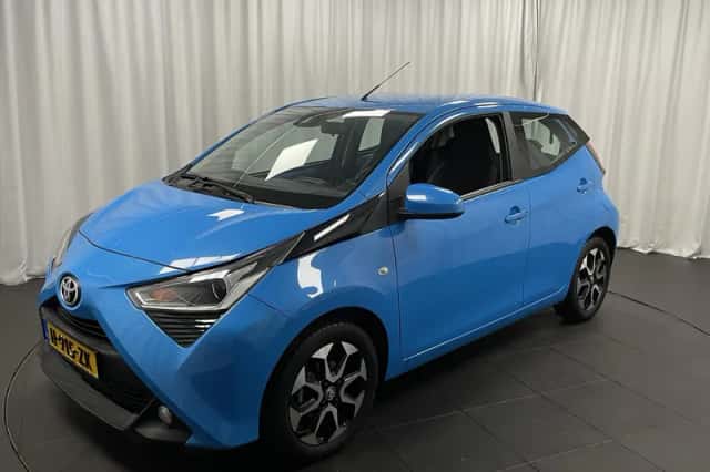 Toyota Aygo (2019) thumbnail 2
