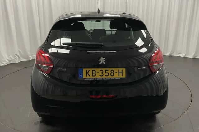 Peugeot 208 (2016) thumbnail 5
