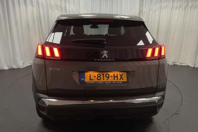 Peugeot 3008 (2020) thumbnail 5