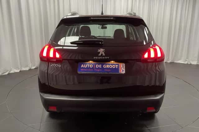 Peugeot 2008 (2018) thumbnail 4