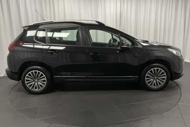 Peugeot 2008 (2018) thumbnail 5