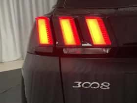 Peugeot 3008 (2017) thumbnail 15