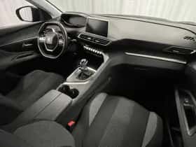 Peugeot 3008 (2017) thumbnail 20
