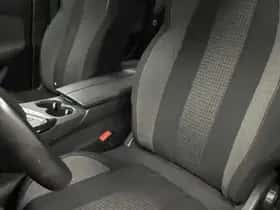 Peugeot 3008 (2017) thumbnail 27