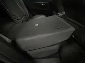 Peugeot 3008 (2017) thumbnail 92