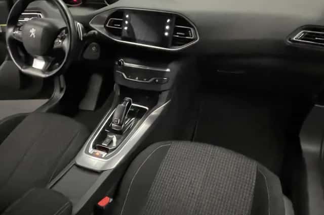 Peugeot 308 (2021) thumbnail 14