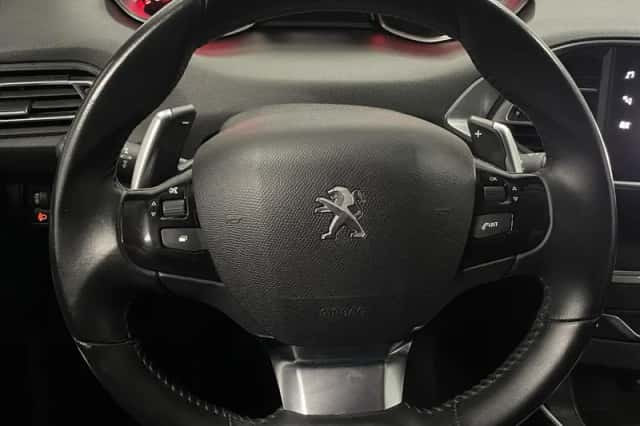 Peugeot 308 (2021) thumbnail 27