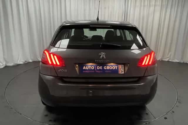 Peugeot 308 (2021) thumbnail 4