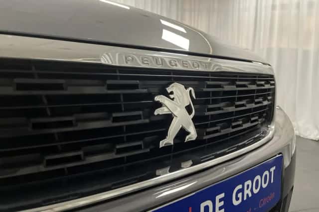Peugeot 308 (2021) thumbnail 8