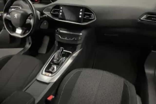 Peugeot 308 (2021) thumbnail 77