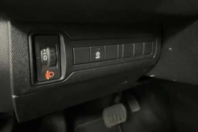 Peugeot 308 (2021) thumbnail 88