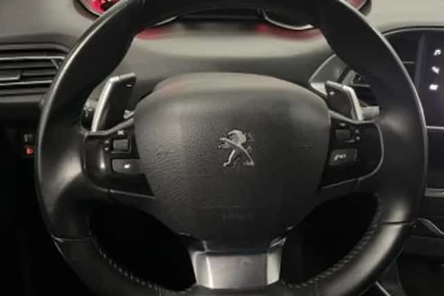 Peugeot 308 (2021) thumbnail 90