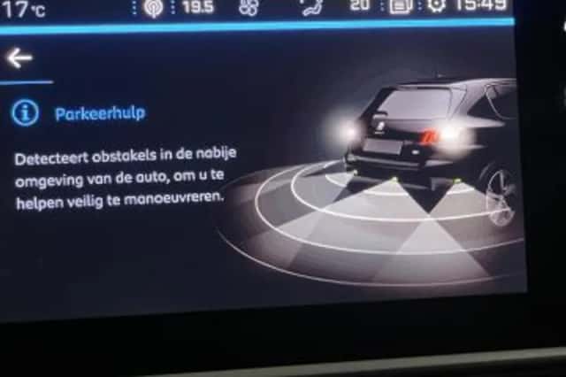 Peugeot 308 (2021) thumbnail 100