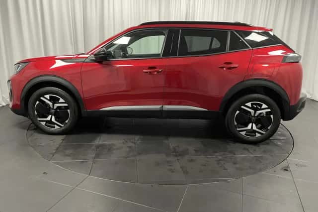 Peugeot 2008 (2024) thumbnail 2