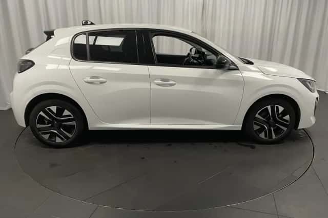 Peugeot 208 (2024) thumbnail 6