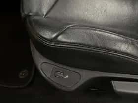 Peugeot 308 (2011) thumbnail 76