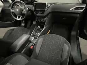 Peugeot 2008 (2016) thumbnail 87