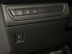 Peugeot 2008 (2016) thumbnail 97