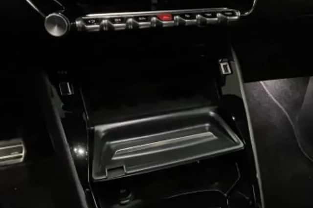 Peugeot 208 (2023) thumbnail 111