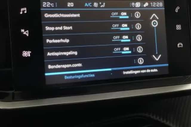 Peugeot 208 (2023) thumbnail 118