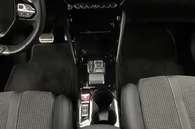Peugeot 208 (2023) thumbnail 25