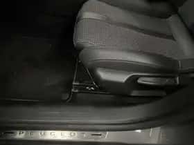 Peugeot 208 (2023) thumbnail 32