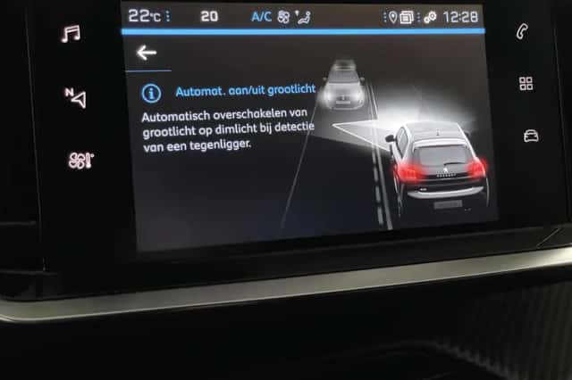 Peugeot 208 (2023) thumbnail 49