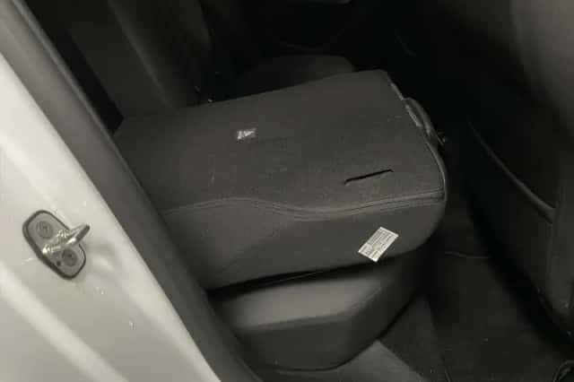 Peugeot 208 (2024) thumbnail 17