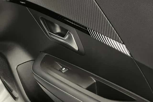Peugeot 208 (2024) thumbnail 24
