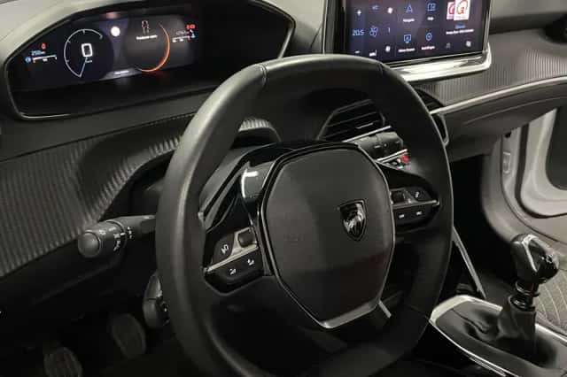 Peugeot 208 (2024) thumbnail 29
