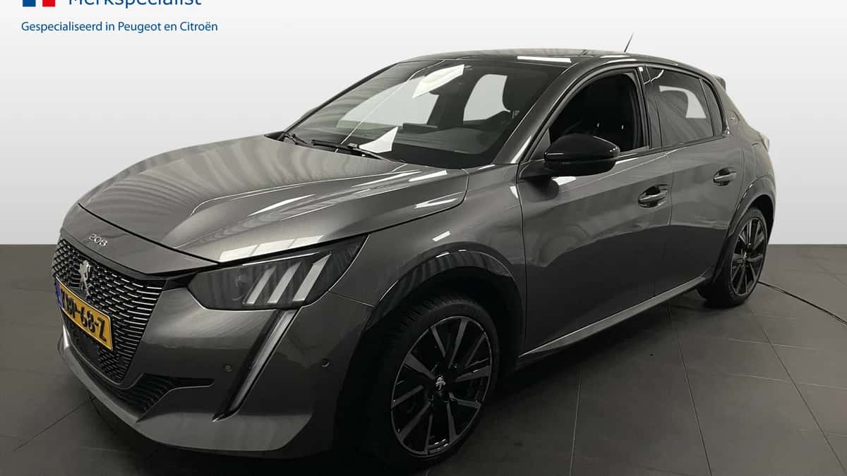 Peugeot 208 — foto 1