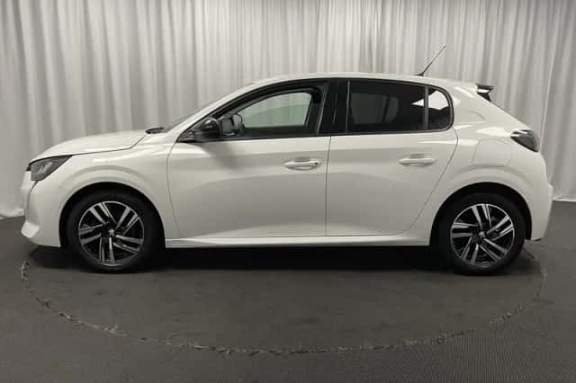 Peugeot 208 (2023) thumbnail 2