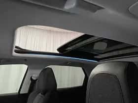 Peugeot 3008 (2018) thumbnail 37