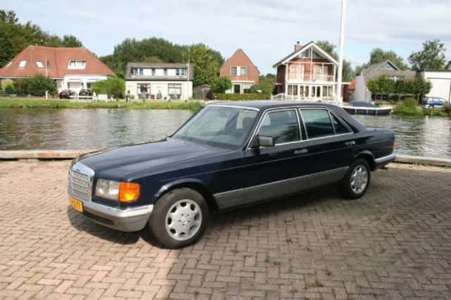 Mercedes-Benz S-Klasse (1985) thumbnail 1