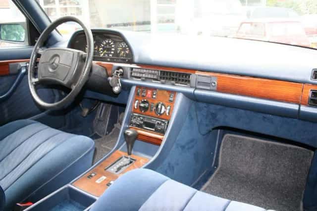 Mercedes-Benz S-Klasse (1985) thumbnail 4