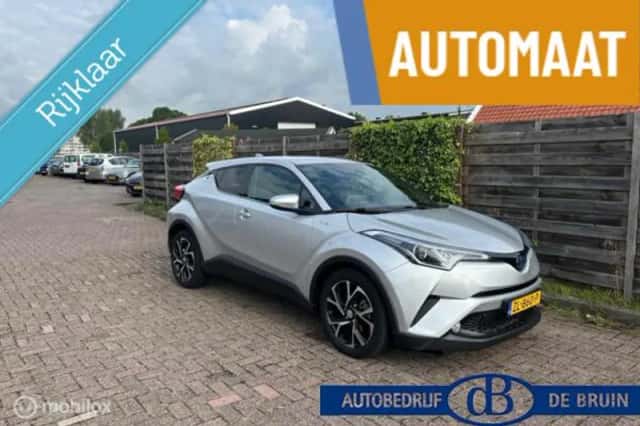 Toyota C-HR (2019) thumbnail 1