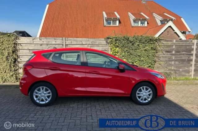 Ford Fiesta (2020) thumbnail 3