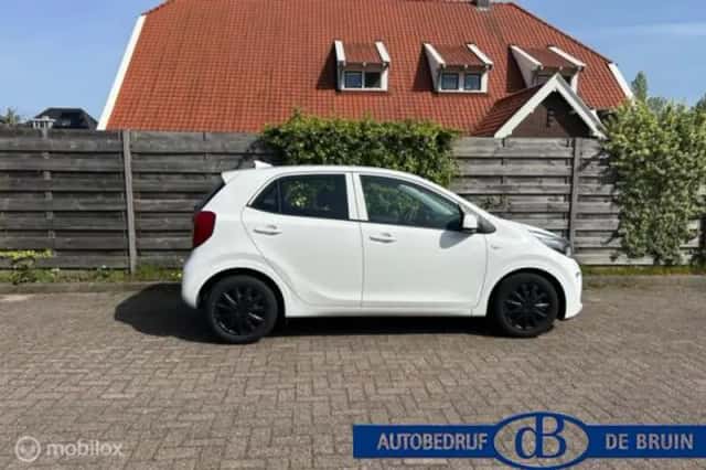 Kia Picanto (2020) thumbnail 3