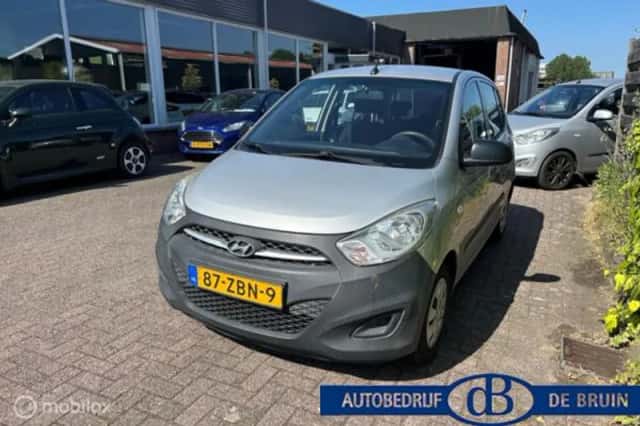Hyundai i10 (2012) thumbnail 2