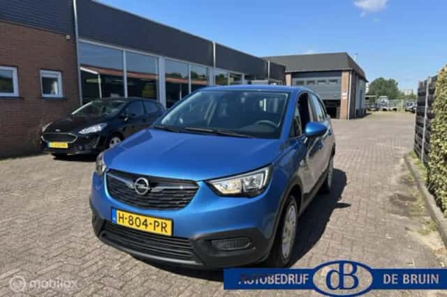 Opel Crossland (2020) thumbnail 2