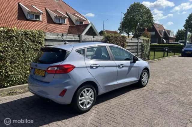 Ford Fiesta (2021) thumbnail 4