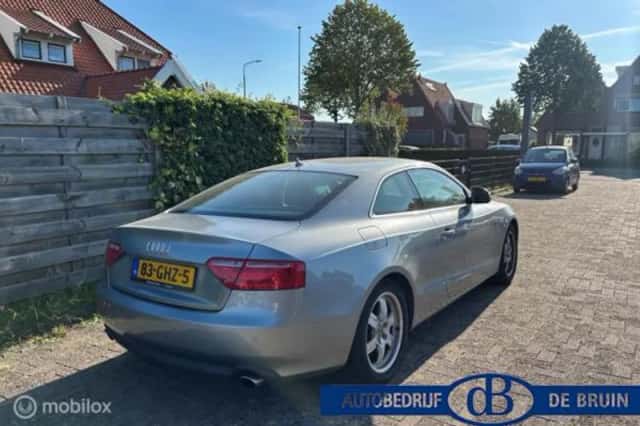Audi A5 (2008) thumbnail 3