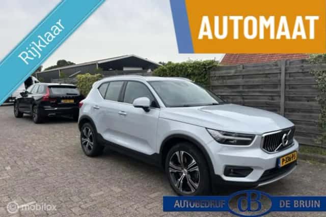 Volvo XC40 (2022) thumbnail 1