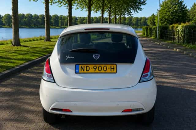 Lancia Ypsilon (2016) thumbnail 5