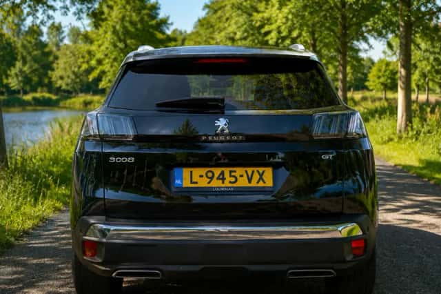 Peugeot 3008 (2021) thumbnail 5