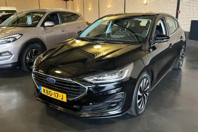 Ford Focus (2022) thumbnail 1