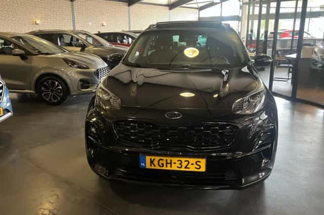 Kia Sportage (2021) thumbnail 2