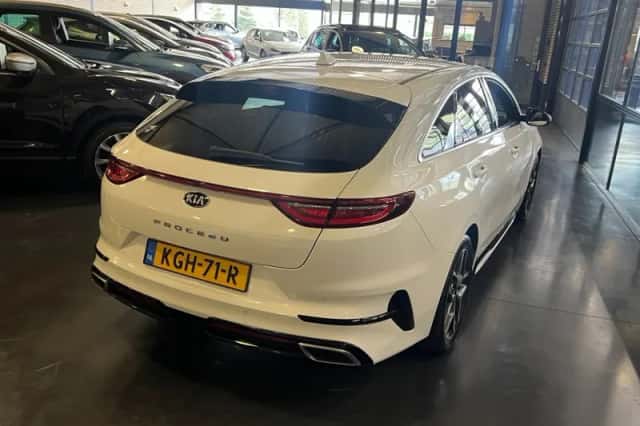 Kia PRO CEED (2020) thumbnail 4