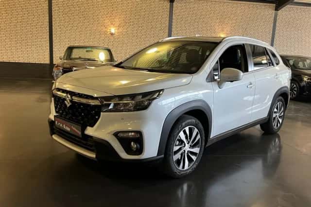 Suzuki S-CROSS (2026) thumbnail 1