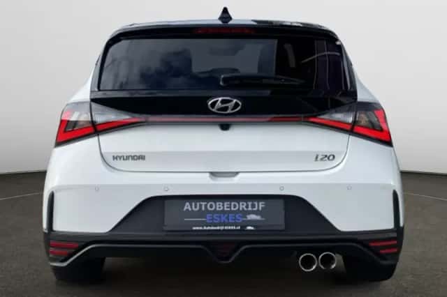 Hyundai i20 (2023) thumbnail 4
